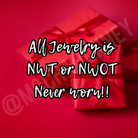 12pc. Mystery Box of Jewelry - Picture 2 of 4